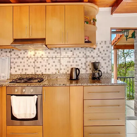 Fantastic House בית נופש פונטה דלגדה